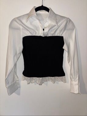 Commense Two-Tone Black & White Lace Trim Button-Up Top Size XS
